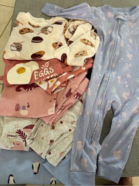 6 pajamas carters and old navy